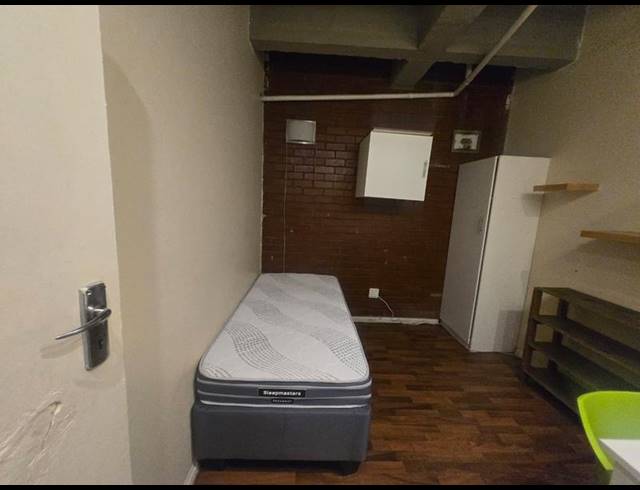 1 BEDROOM PROPERTY TO RENT IN BRAAMFONTEIN